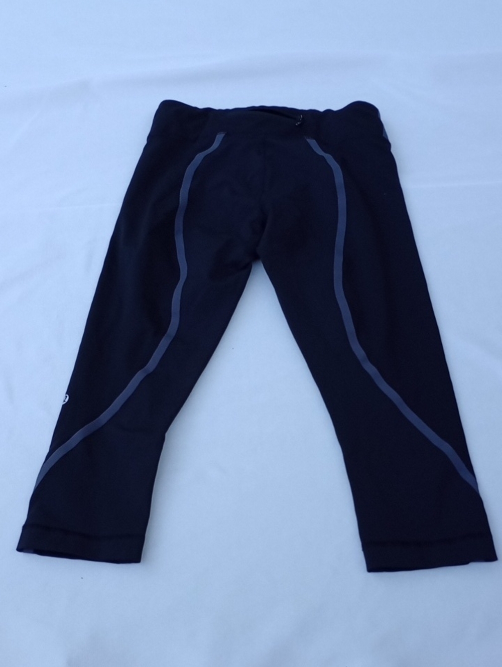 lululemon athletica Black Cropped Women's‎ Jeggings - Picture 3 of 10